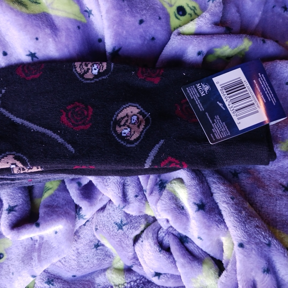 Addams Family Socks Sz 10 - 13 Shoe Size 6 1/2 -12 Black & Grey 2 Pairs uni MGM